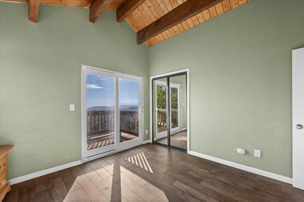 2190 Tank Road Running Springs, CA 92382