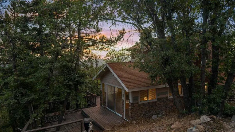 2190 Tank Road Running Springs, CA 92382