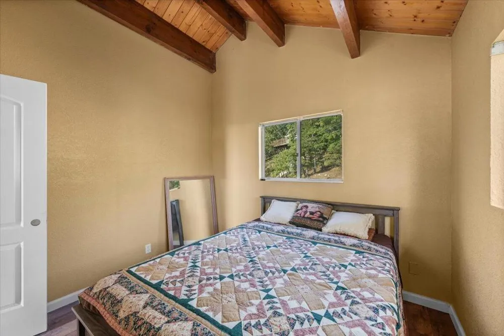 2190 Tank Road Running Springs, CA 92382
