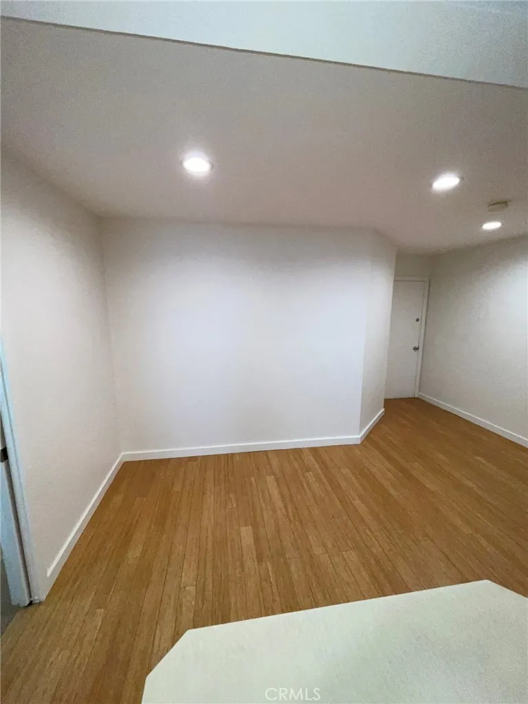1124 La Cienega Boulevard #202 West Hollywood, CA 90069