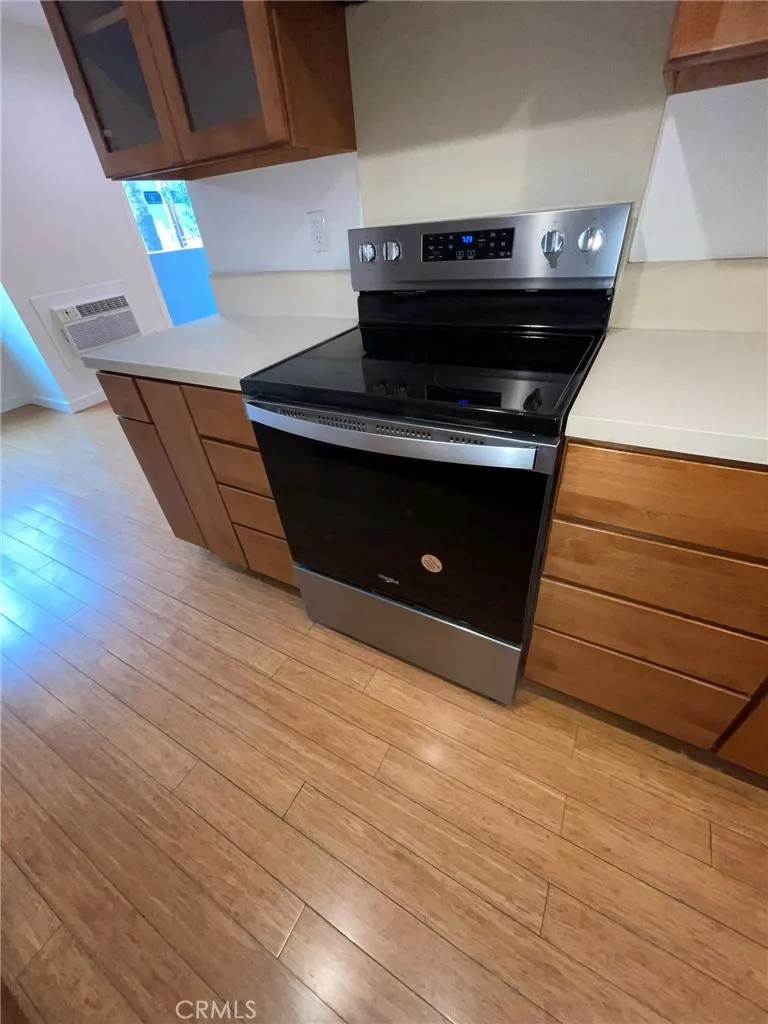 1124 La Cienega Boulevard #202 West Hollywood, CA 90069