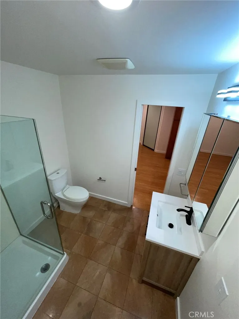 1124 La Cienega Boulevard #202 West Hollywood, CA 90069