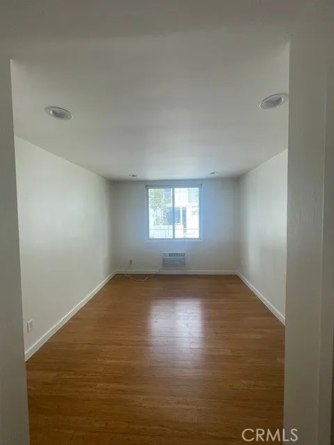 1124 La Cienega Boulevard #202 West Hollywood, CA 90069