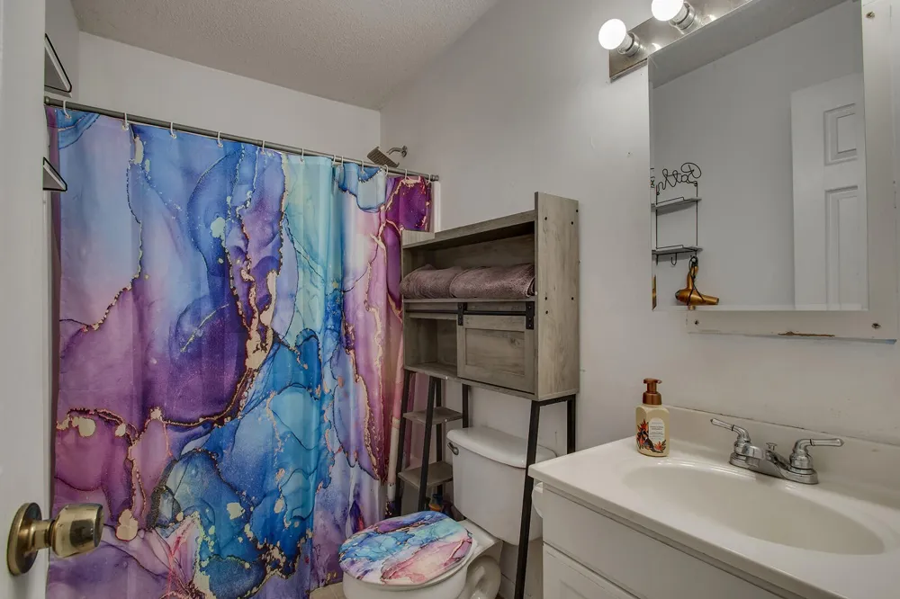 2327 Grove Street Maryville, TN 37804