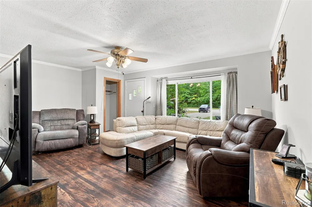 23366 Superior Parkway Taylor City, MI 48180