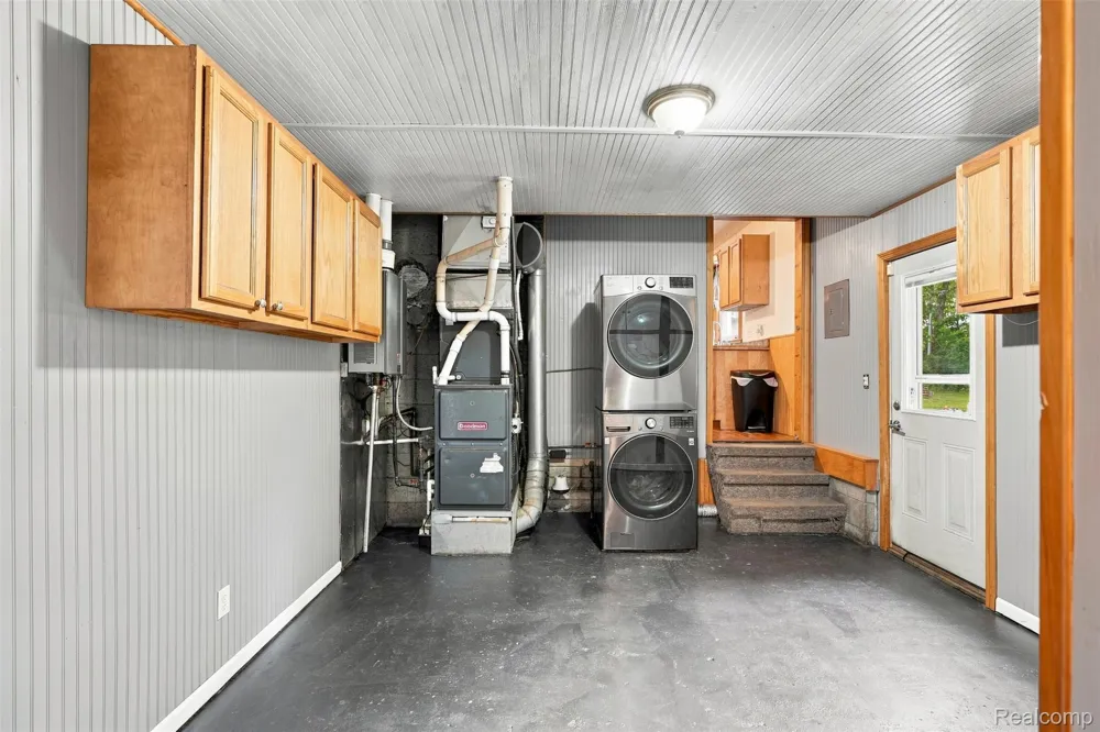 23366 Superior Parkway Taylor City, MI 48180