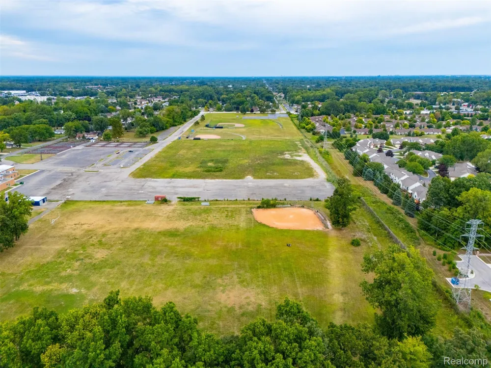 23366 Superior Parkway Taylor City, MI 48180