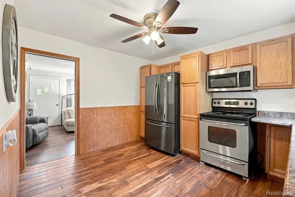 23366 Superior Parkway Taylor City, MI 48180