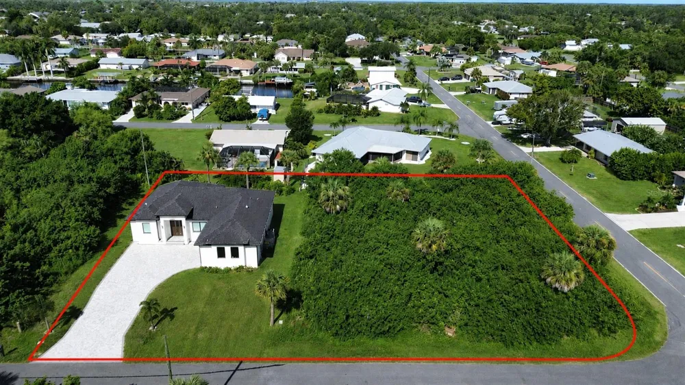 4317 MEAGER CIRCLE Port Charlotte, FL 33948
