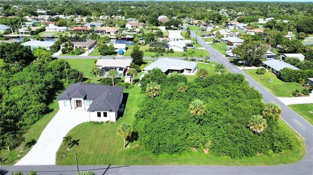 4317 MEAGER CIRCLE Port Charlotte, FL 33948