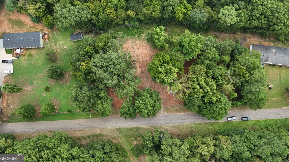 135 Joe Carey RD Winterville, GA 30683