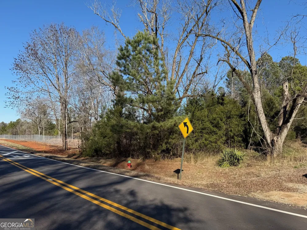 641 Dennis Station RD Eatonton, GA 31024