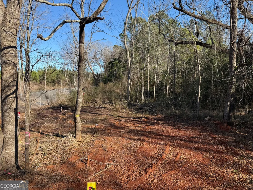 641 Dennis Station RD Eatonton, GA 31024