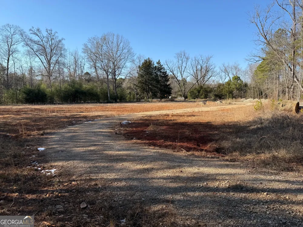 641 Dennis Station RD Eatonton, GA 31024