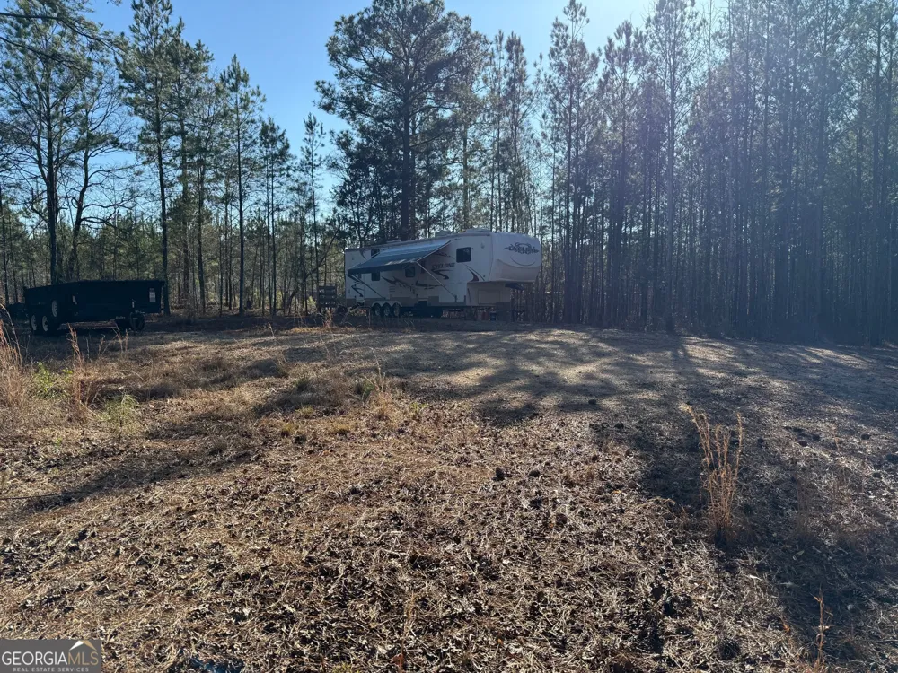 641 Dennis Station RD Eatonton, GA 31024