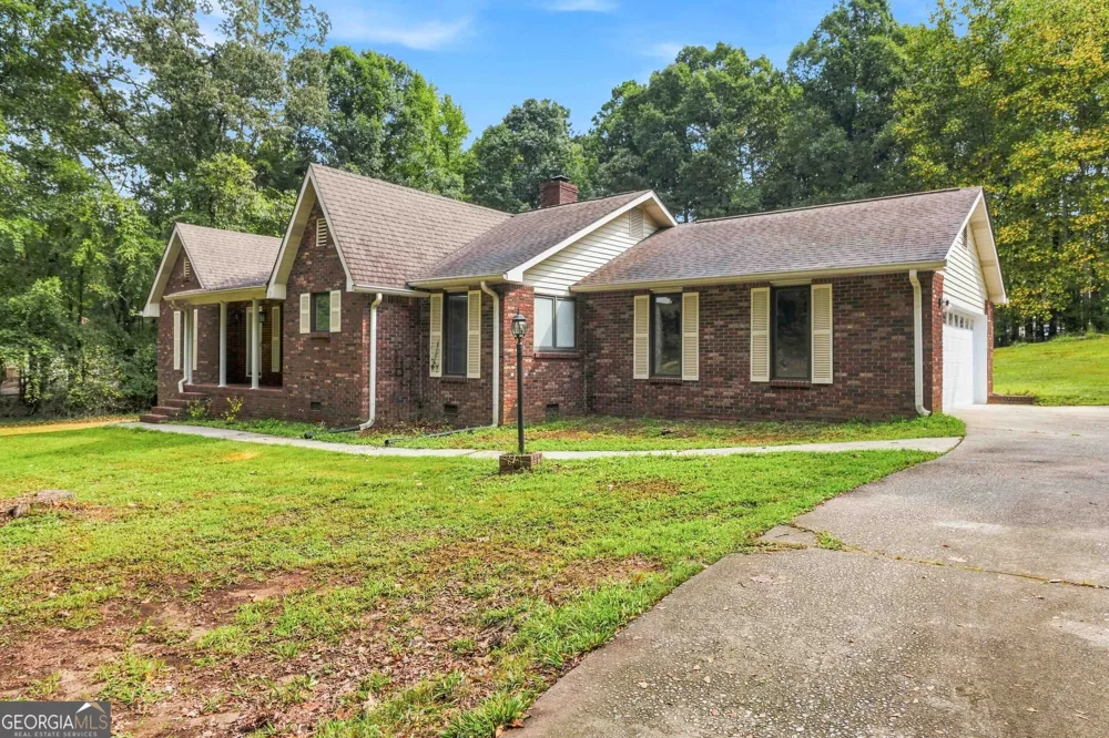 760 Pine Needle RD Hampton, GA 30228