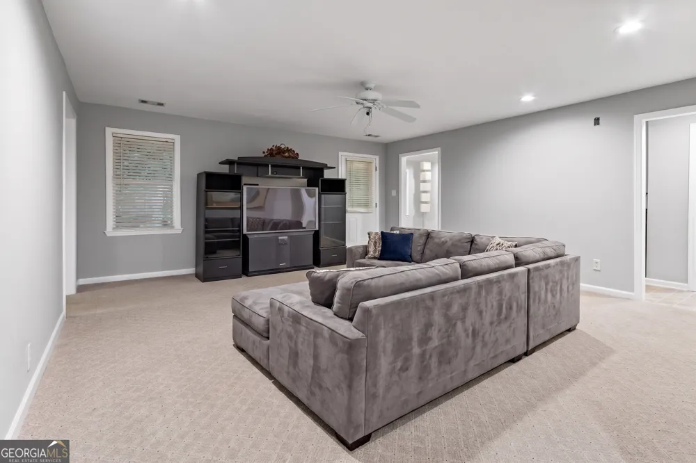 4926 Red Cliff CT Powder Springs, GA 30127