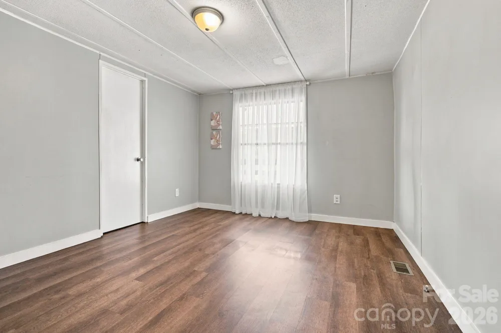 8099 River Bend Drive Claremont, NC 28610