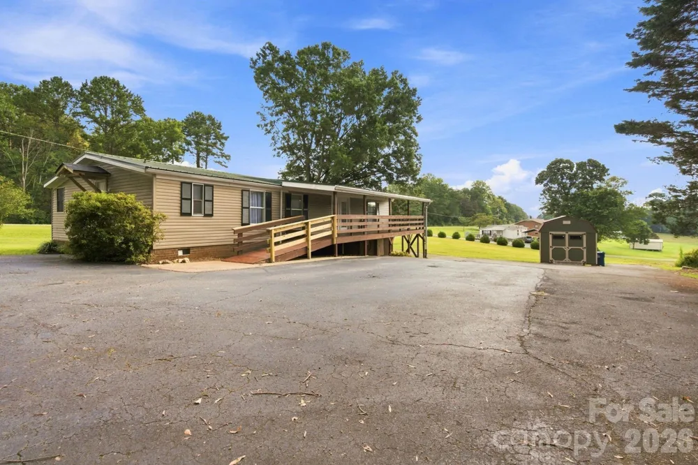 8099 River Bend Drive Claremont, NC 28610