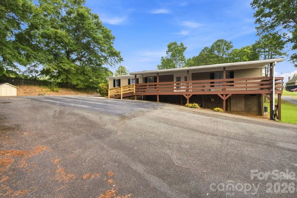 8099 River Bend Drive Claremont, NC 28610
