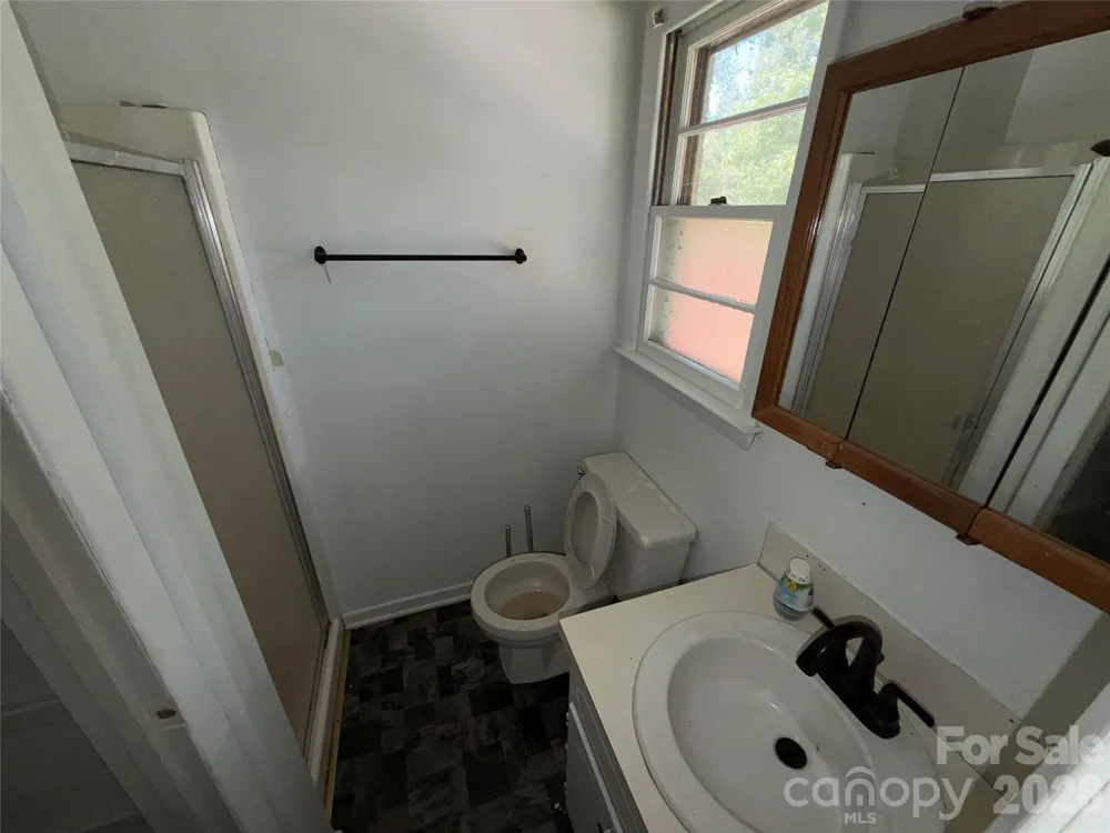 517 Goldwater Street Shelby, NC 28152