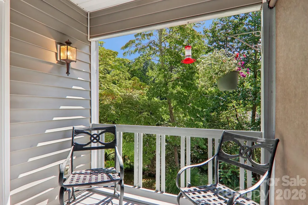 651 E Park Place Hendersonville, NC 28791