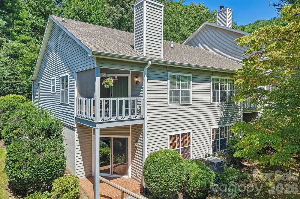 651 E Park Place Hendersonville, NC 28791