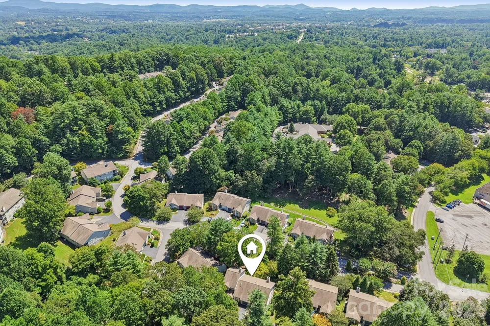 651 E Park Place Hendersonville, NC 28791