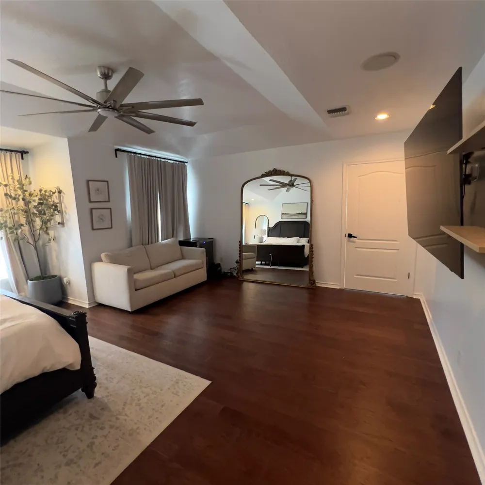 310 E 10th Street Elgin, TX 78621