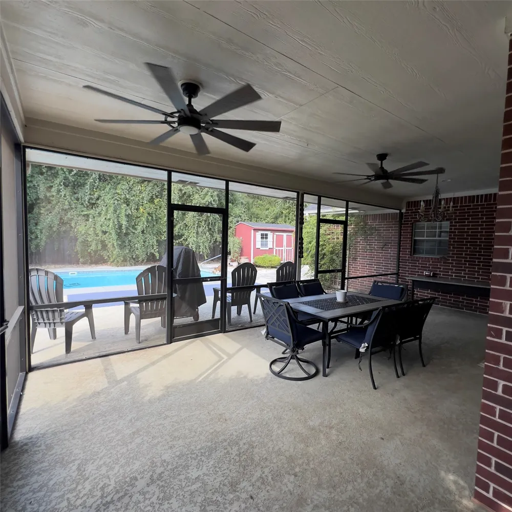 310 E 10th Street Elgin, TX 78621