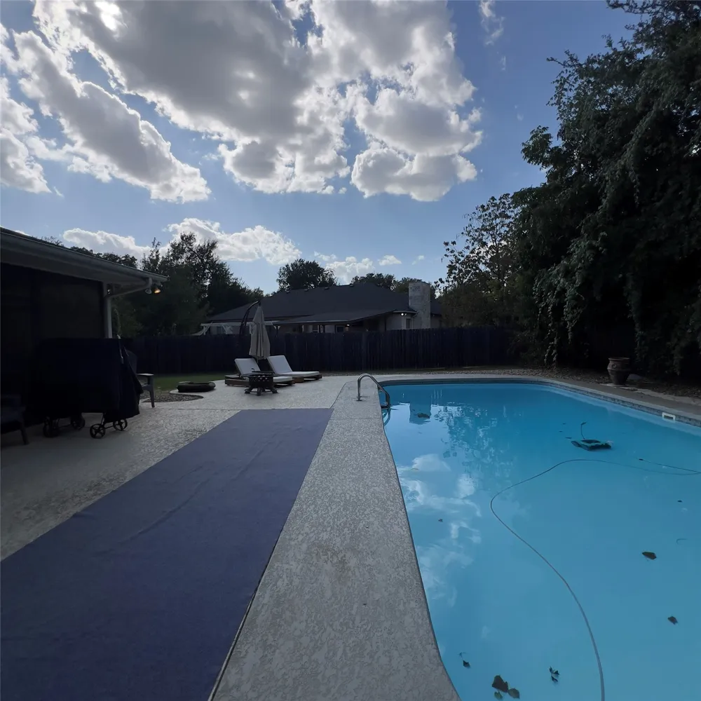 310 E 10th Street Elgin, TX 78621