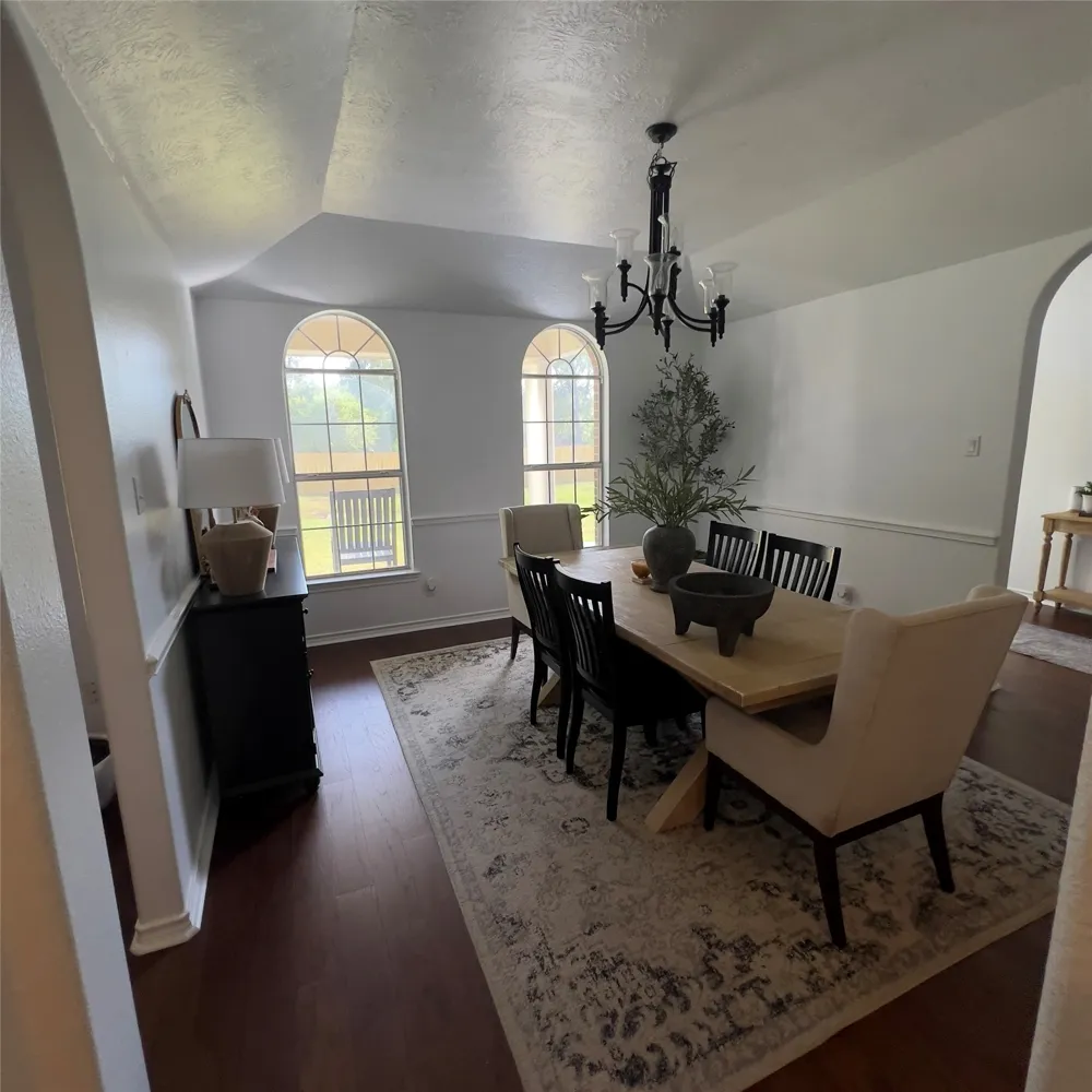 310 E 10th Street Elgin, TX 78621