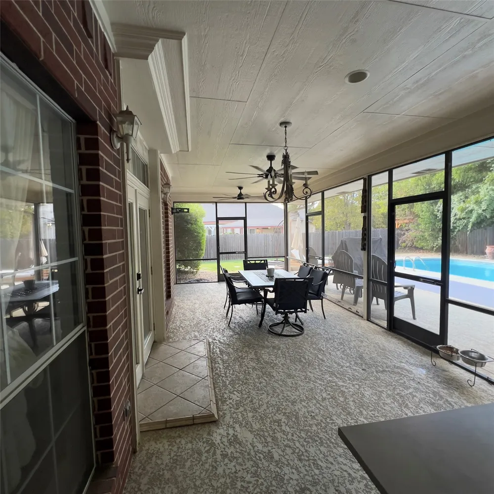 310 E 10th Street Elgin, TX 78621
