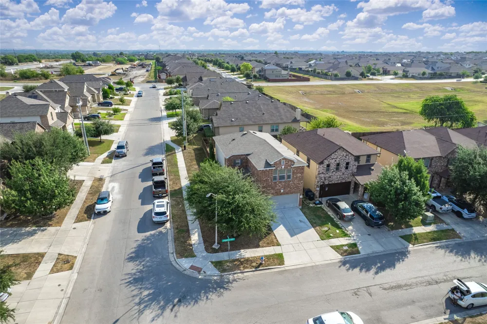 3805 Legend Hill New Braunfels, TX 78130