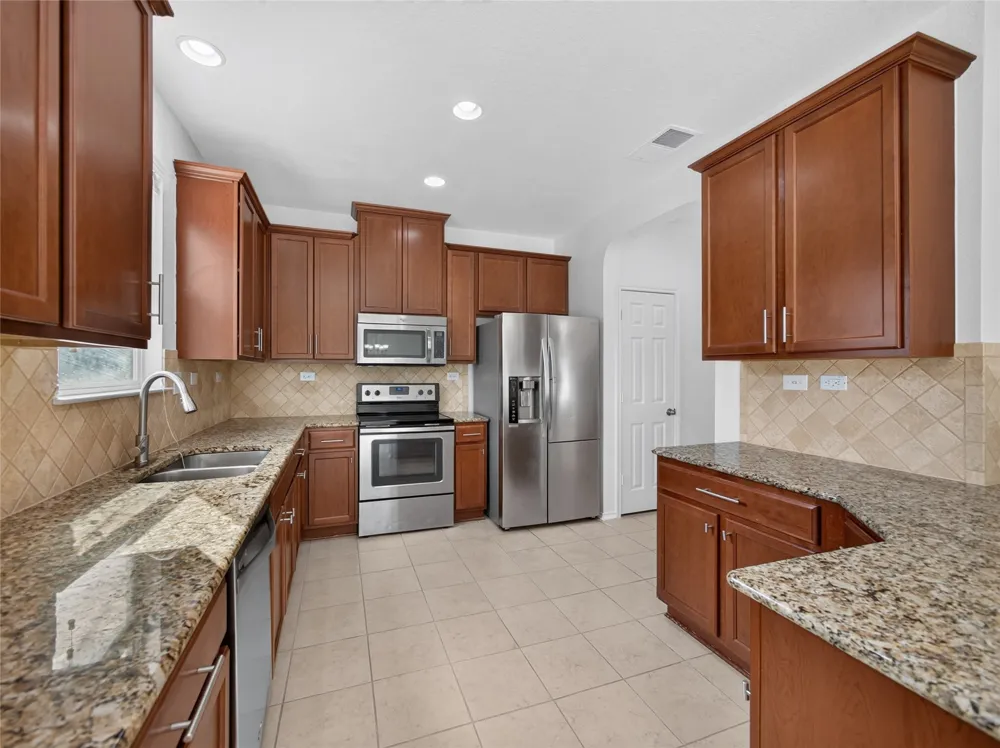 3805 Legend Hill New Braunfels, TX 78130