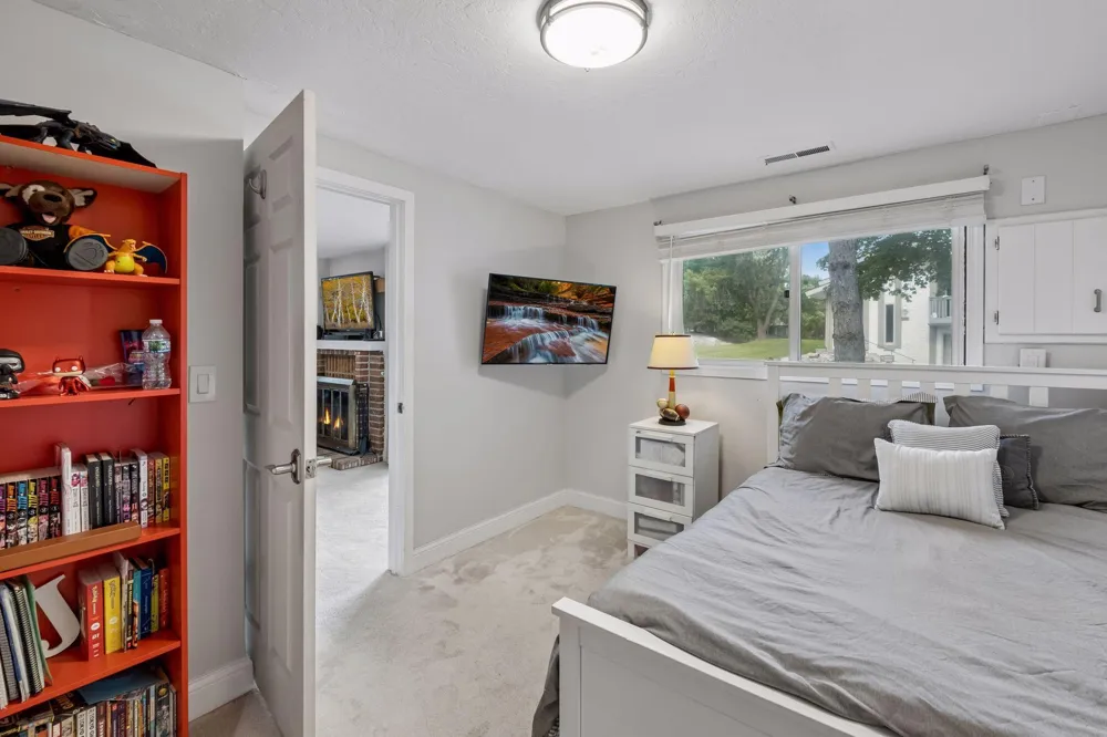 9535 Hartford Circle Eden Prairie, MN 55347