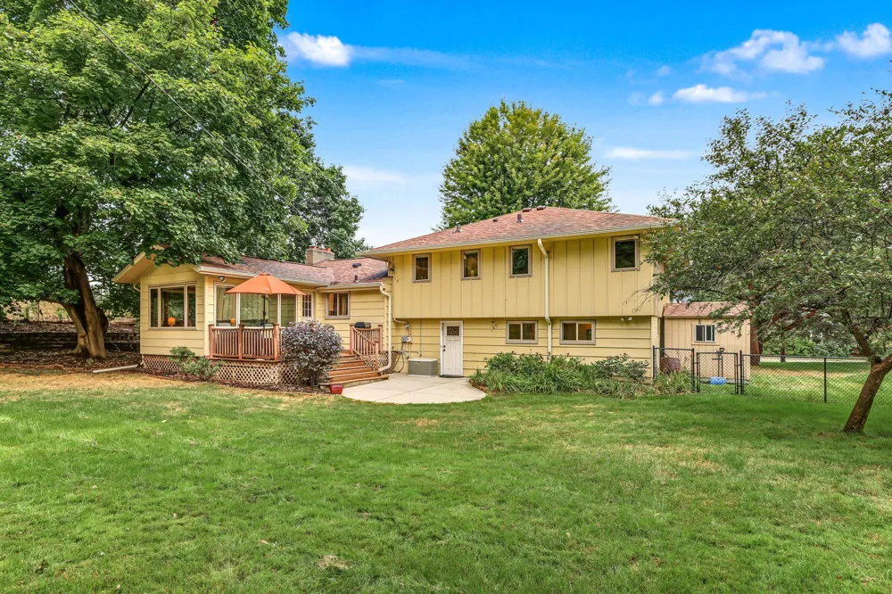 4717 Glenwood Avenue Golden Valley, MN 55422