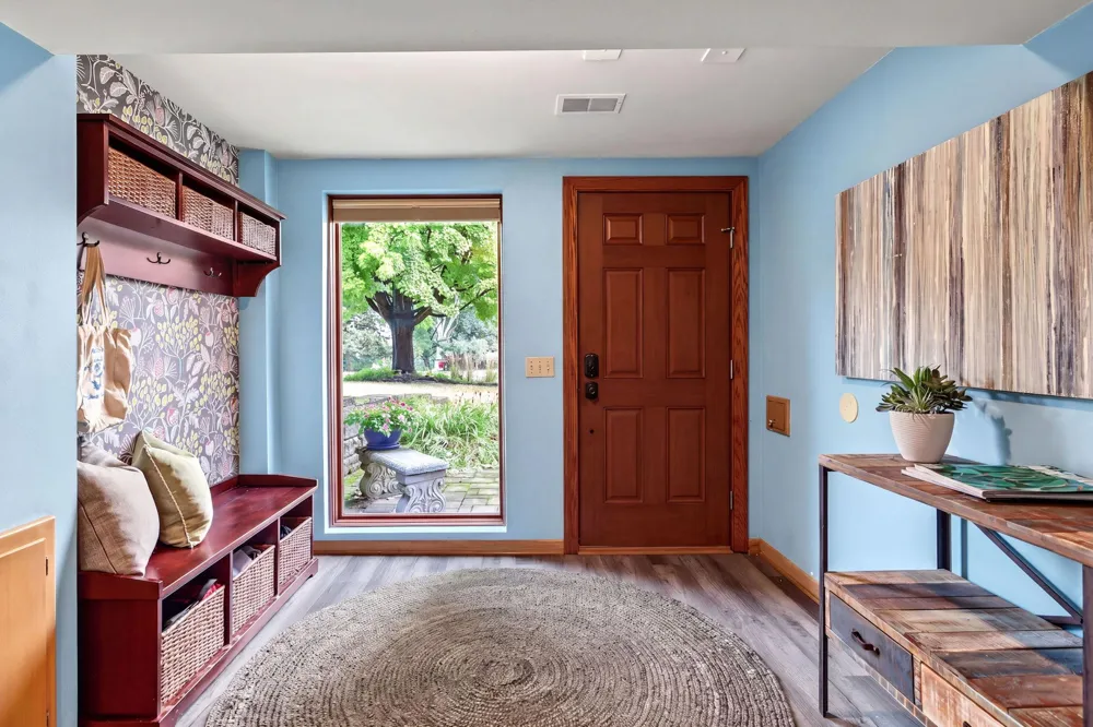 4717 Glenwood Avenue Golden Valley, MN 55422