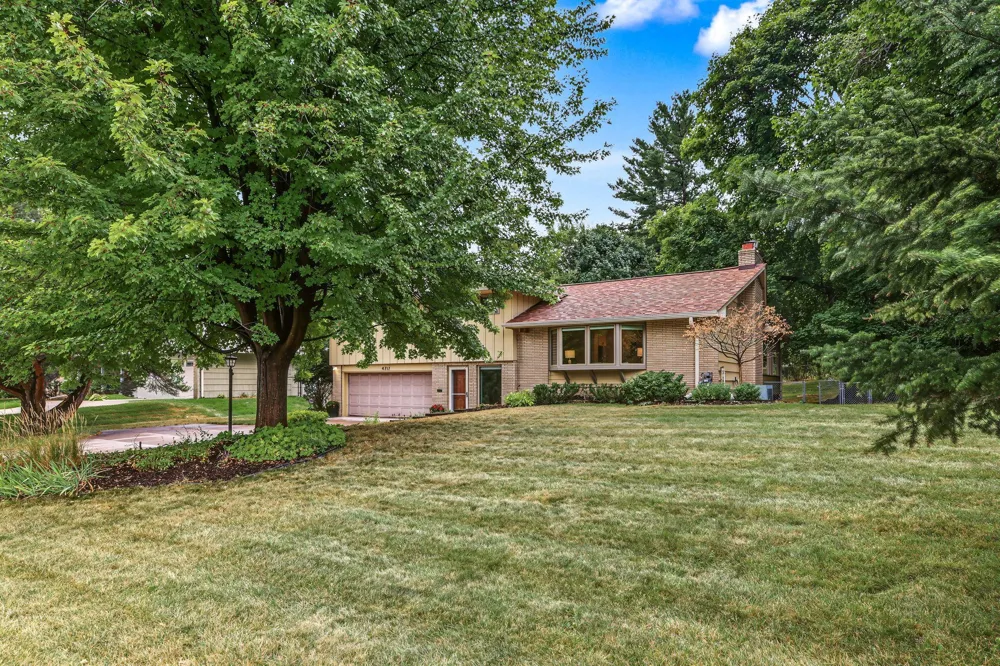 4717 Glenwood Avenue Golden Valley, MN 55422