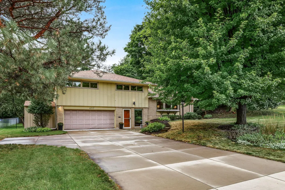 4717 Glenwood Avenue Golden Valley, MN 55422