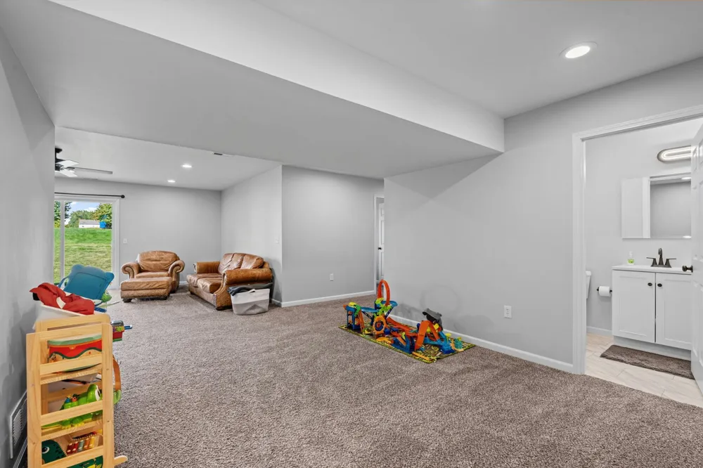 12722 Glenhurst Avenue Savage, MN 55378