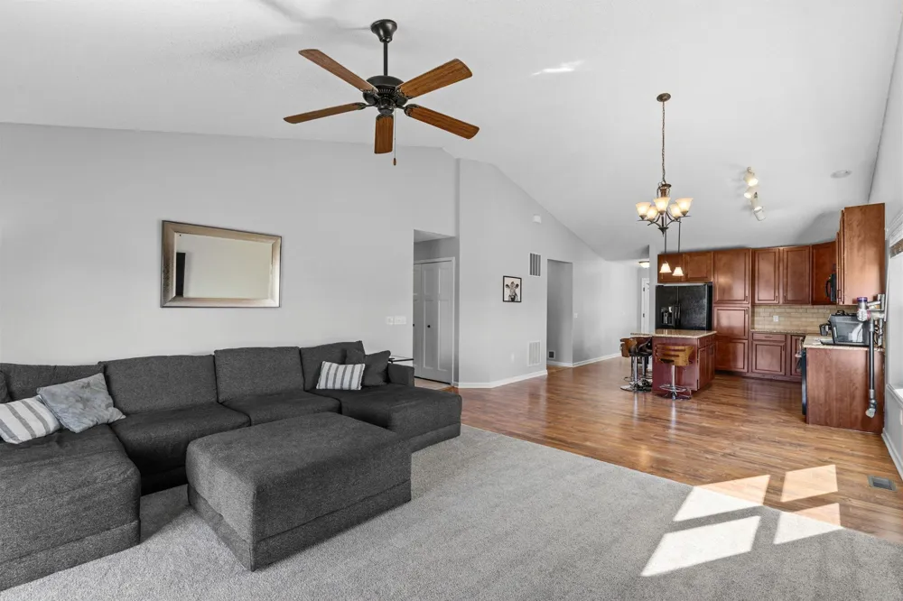 12722 Glenhurst Avenue Savage, MN 55378