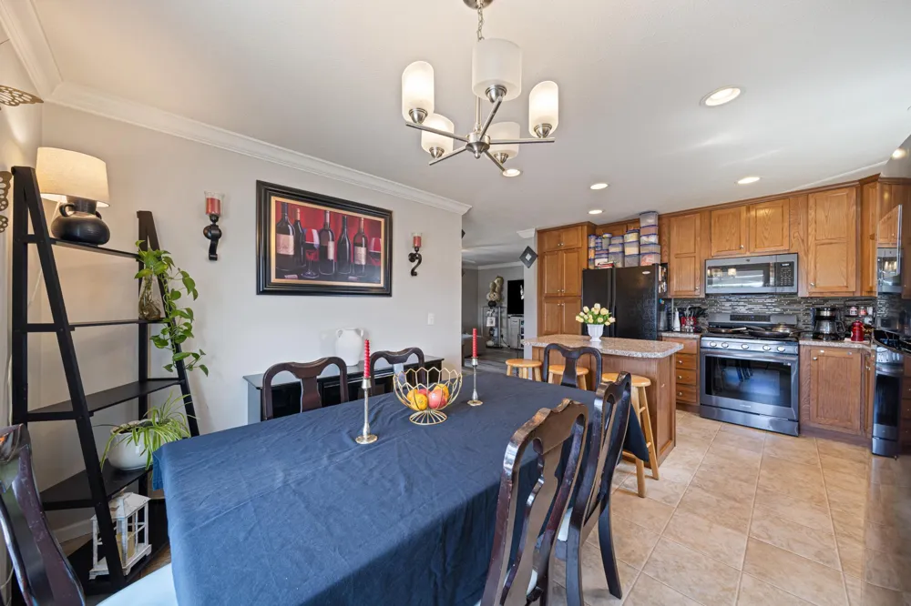 1360 Rolling Hills Drive Maplewood, MN 55119