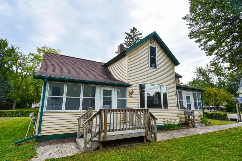 621 1st Street E Thief River Falls, MN 56701