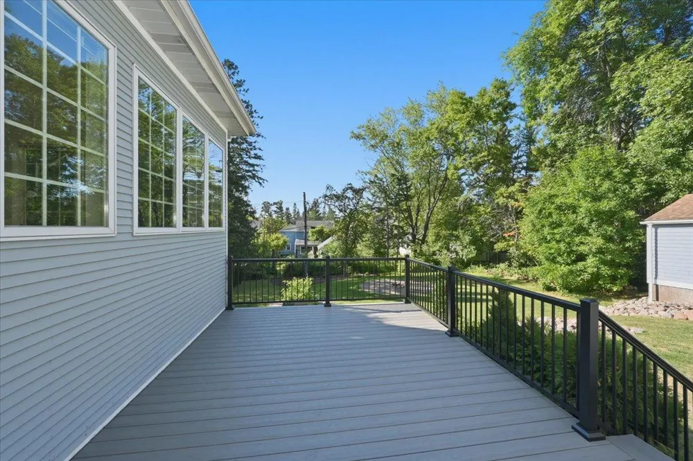 130 Laurie Street Duluth, MN 55803