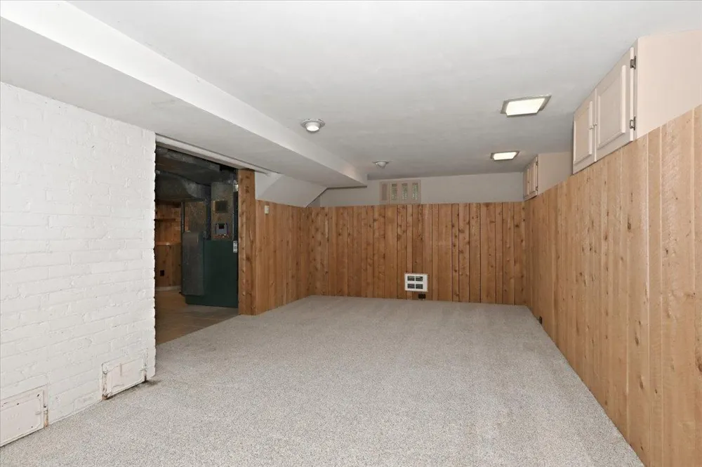 130 Laurie Street Duluth, MN 55803