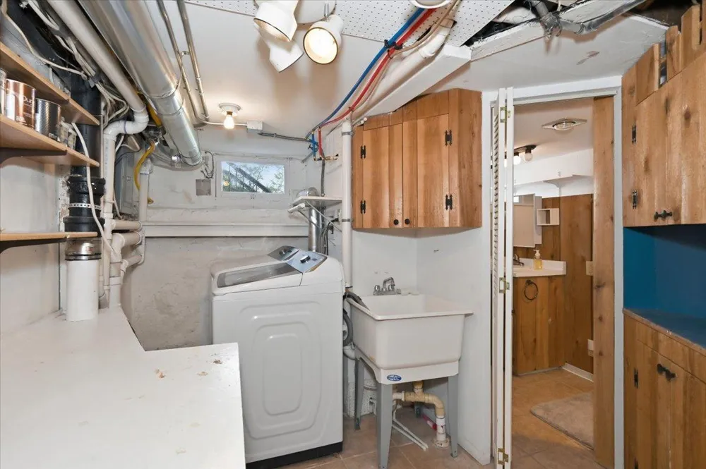 130 Laurie Street Duluth, MN 55803
