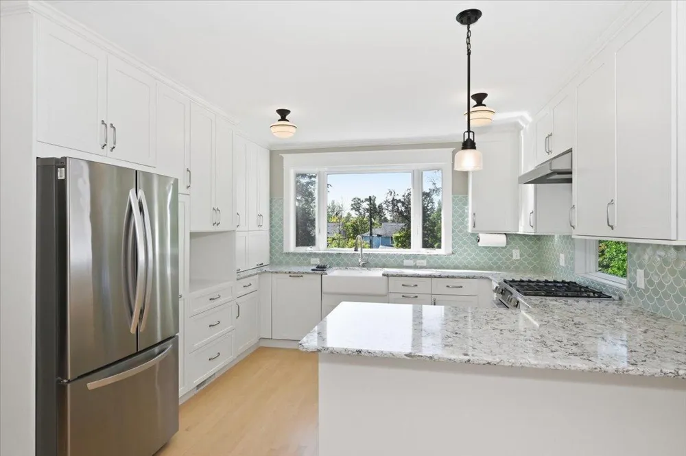 130 Laurie Street Duluth, MN 55803