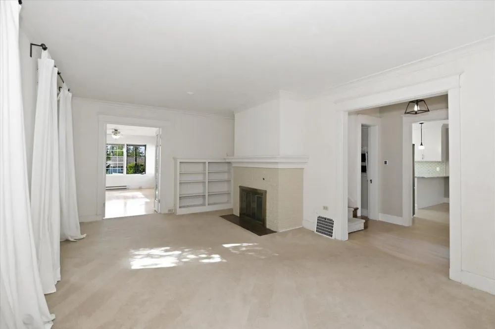 130 Laurie Street Duluth, MN 55803
