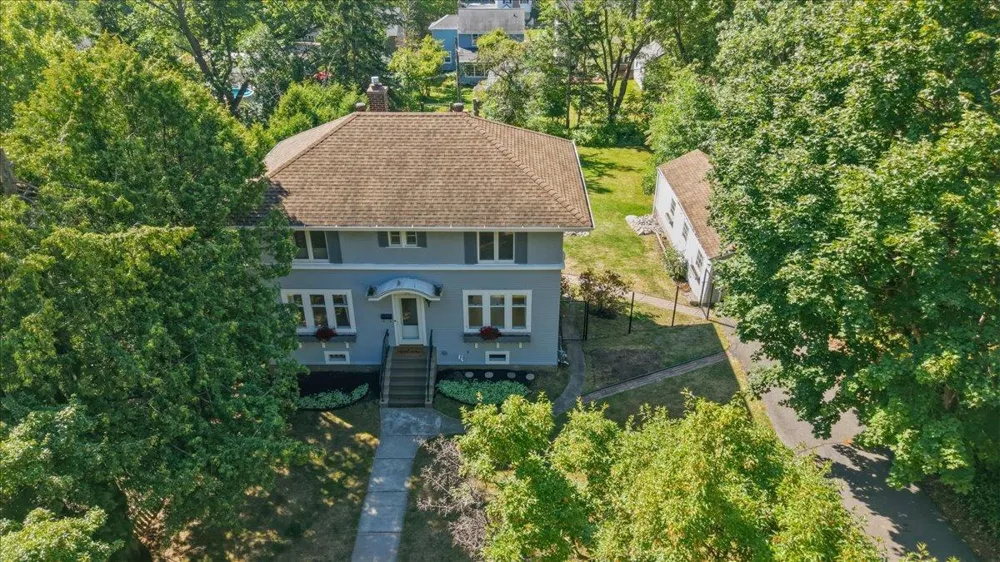 130 Laurie Street Duluth, MN 55803